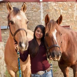 Meet your Posher, Maya